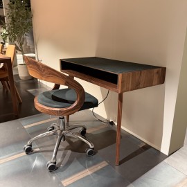 Team7 Sol hangend bureau en bureaustoel