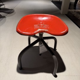 Sturdy Legs cleaver kruk met tractorzit (rood)